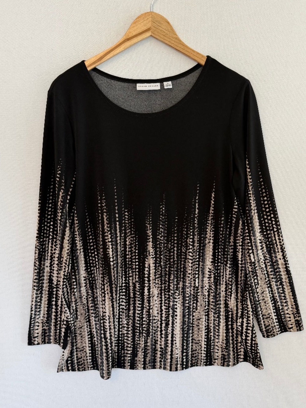 SUSAN GRAVER Women’s Medium Liquid Knit Black & Brown Drip Print Long Sleeve Top